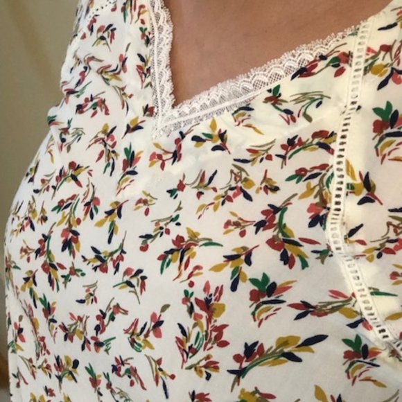 ORFEO Paris, French made Blouse Bayonne, France. Size L (runs to M) creme print - Picture 2 of 6